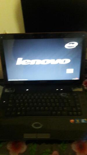 Venta de Laptop Corei5 Lenovo Y560