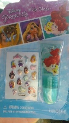 Labial Gloss Y Stickers De Uñas Para Niñas Disney