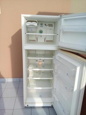 Refrigeradora en Perfecto Eatado