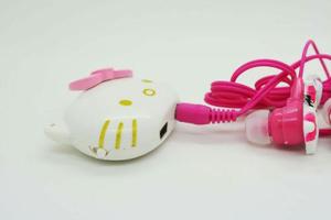 Reproductor Mp3 Hello Kitty + Cargador Mini Usb + Audifonos