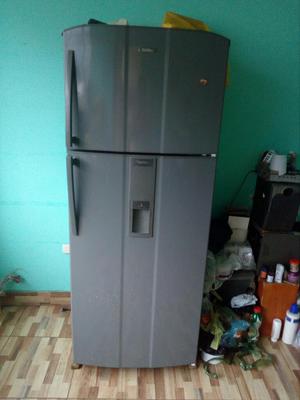 Vendo Una Refrigeradora Nueva