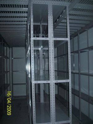 equipamiento de almacenes de carga ligera con estantes