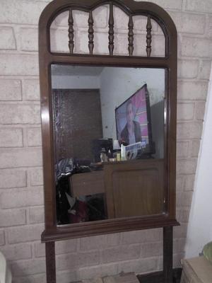 espejo de dormitorio de madera KAOBA/NEGOCIABLE,APROVECHE