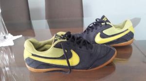 Vendo Zapatillas Nike Futbol 5 Semi Nuevas