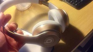 Beats Solo Wireless Gold Edition