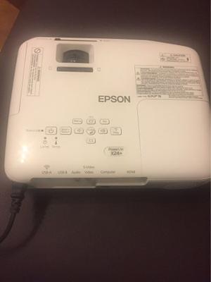 Proyectora Epson Powerlite X24+ Como Nueva