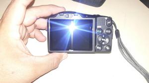 Camara Nikon Coolpix L610