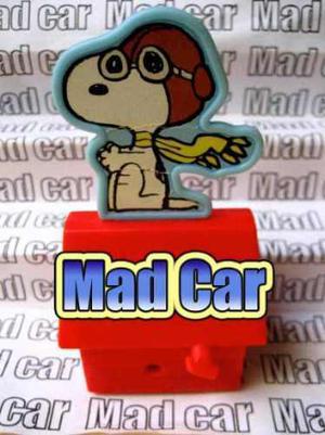 Mc Mad Car Muñeco Figura Coleccion Snoopy Casa Navidad