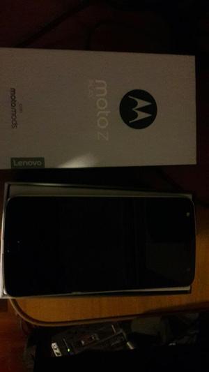 Vendo Motorola Z Play 32 G con Parlante