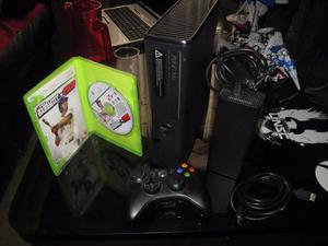Xbox 360 Slim 4gb Original Con Mando Juego Y Accesorios,camb