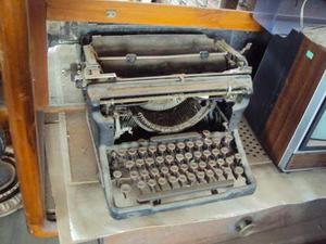 Ev Antigua Maquina De Escribir Underwood Para Decoracion