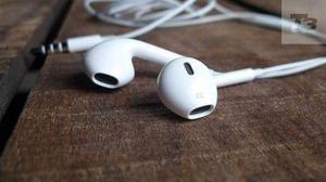 Audífonos Earpods Para Apple Para 5 5s 6 6s - Genericos