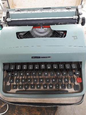 Maquina de Escribir Olivetti Lettera