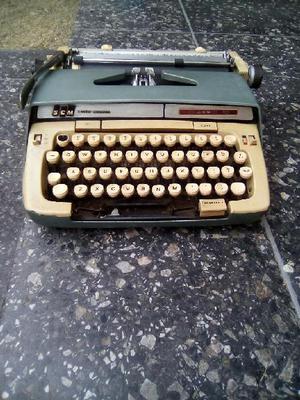 Vendo Máquina de Escribir Antigua Scm