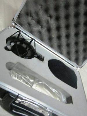 Microfono Behringer De Condensador B-1