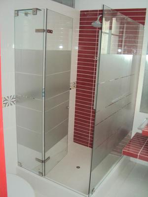 puertas para ducha en modelos fijos batientes y corredizas