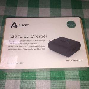 Cargador Aukey 2.0 Quick Charge (nuevo En Caja Sellada)