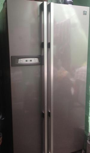 Refrigeradora Daewoo 618 Lt, Side By Side Estado 9/10