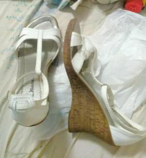 Zapato Bata Cuña Mujer Cuero Blanco Nuevo Importado