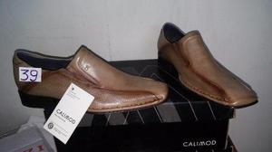 Zapato Calimod Talla 39 Peru Color Nutria Nuevo En Caja