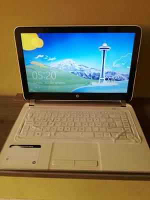 Laptop blanca HP, Intel core I3