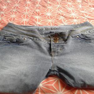 Pantalón Jeans Capri