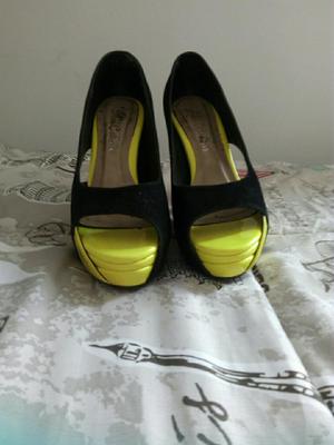 Tacones Negros