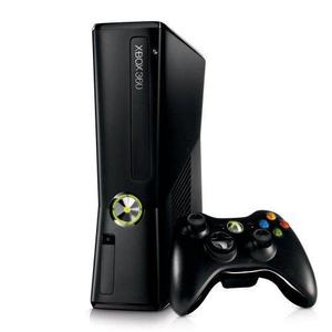 Xbox 360 slim 4 Gb 2 mandos y 13 juegos