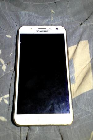 Samsung Galaxi J7