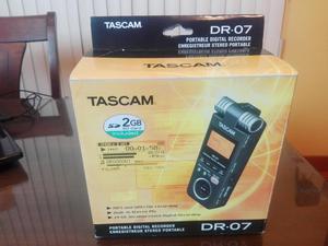 Grabador de Audio TASCAM DR07