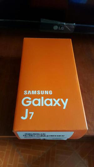Vendo Galaxy J7 Nuevo