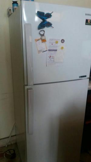 Refrigeradora Semi Nueva