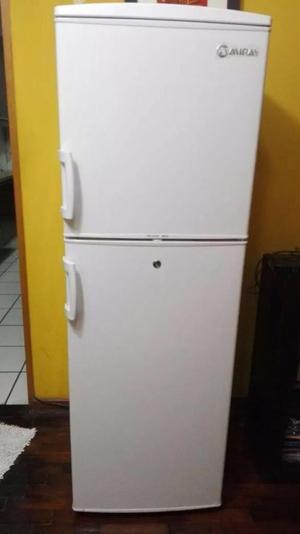 Vendo Refrigerador Marca Miray Modelo Rm256n