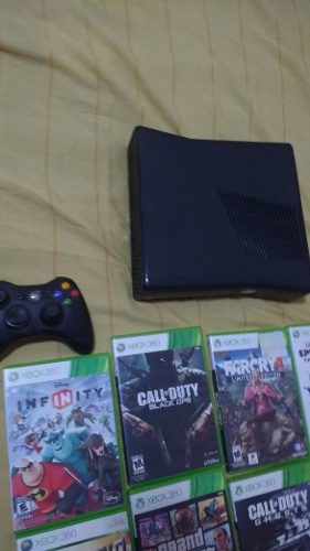 Xbox 360 Slim Con Disco Duro De 20 G