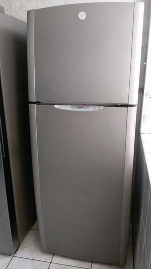 Refrigeradora GE 450 lt
