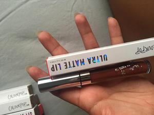 Colourpop Ultra Matte Lipstick TONO: LIMBO