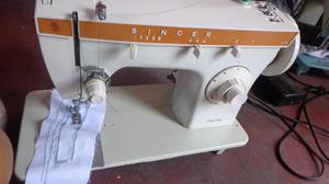 vendo maquina de coser singer a 200 soles