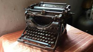 Antigua Maquina de Escribir Underwood Gratis Envio