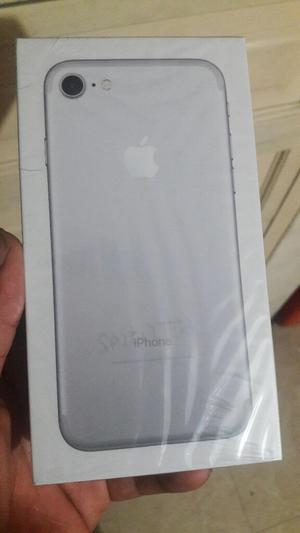 iPhone 7 Plata 32 Gb