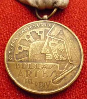 Medalla Escuela Nacional Bellas Artes Del Peru Diseño Inca