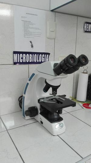 Microscopio Biologico