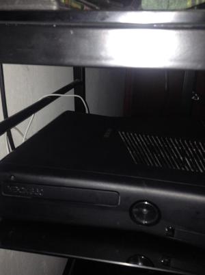 Xbox 360 Slim 4G Remate