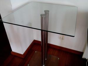 mesa alta y auxiliar marca zyllas de vidrio templado