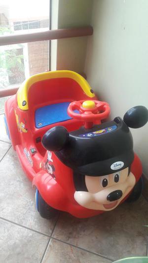 Vendo Carro a Bateria Mickey