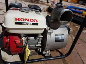 Moto Bomba Honda GX 160 casi nueva