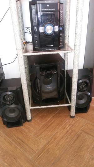 Vendo Equipo de Sonido Panasonic.