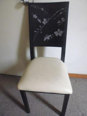 Dos Silla Marca Ikasa,color Negro,tapiz Crema,diseño Flores