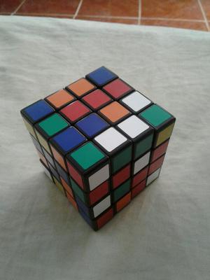 Cubo 4x4x4 de Velocidad