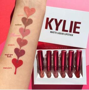 Labiales Kylie Valentine Edition Set Jenner Lip Kit Matte