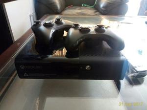 Xbox 360 E Y 2 Mandos Nuevo Nunca Usado